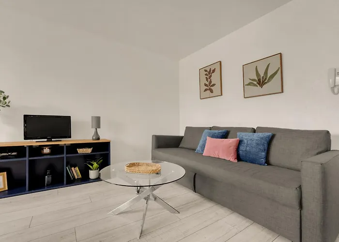 Apartamento La Petite Muse - Climatisation, Piscine Et Parking Gratuit
